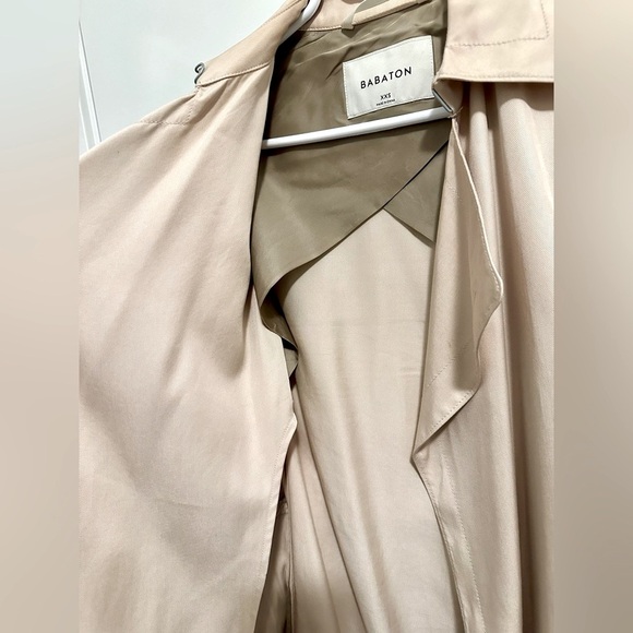Aritzia Babaton Flowy Trench Coat - Picture 4 of 7